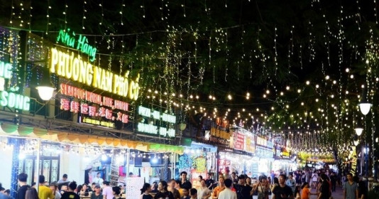 Tỉnh là ‘ngôi sao’ du lịch của Việt Nam vừa khai trương tuyến phố đi bộ kết hợp ẩm thực, cách Hà Nội chỉ khoảng 150km, hứa hẹn sôi động du lịch đêm