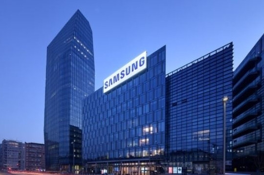 Lộ bí mật 'đẩy' lợi nhuận của Samsung tăng vọt 932% chỉ trong 1 quý, vượt qua Apple để dẫn đầu thế giới