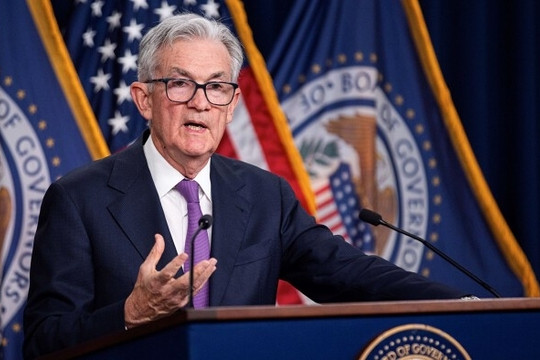 Fed giữ nguyên lãi suất cao nhất 23 năm: Chủ tịch Jerome Powell hé lộ về 'khả năng tăng lãi suất trong tương lai', chứng khoán Mỹ lập tức bật tăng