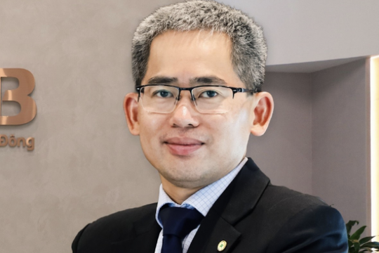 Chân dung Quyền Tổng Giám đốc OCB - người Việt đầu tiên giữ vị trí lãnh đạo cao nhất của Ngân hàng quốc gia HSBC toàn cầu