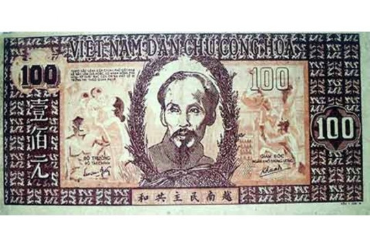 Đồng tiền đầu tiên của Việt Nam sau độc lập: Có 2 chữ ký, 4 ngôn ngữ, thường được gọi là 'Giấy bạc Cụ Hồ'
