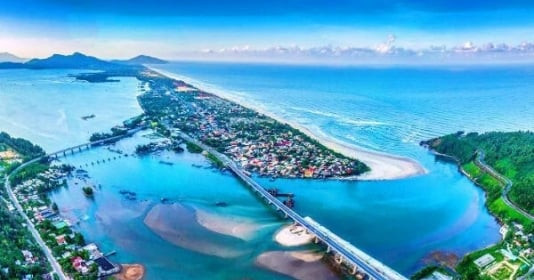 Eo biển dài 447km2 sắp lên thành phố: Thuộc vùng vịnh đẹp nhất thế giới nằm giữa hai đô thị lớn nhất miền Trung