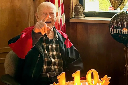 Đồ uống hằng ngày của cụ ông 110 tuổi vẫn lái xe