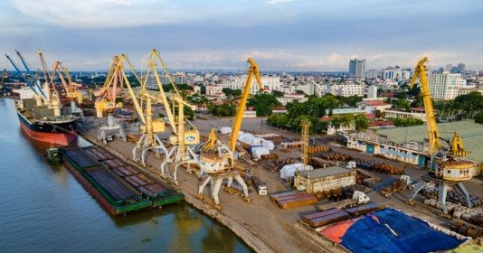 Cận cảnh cảng biển 150 tuổi tại thành phố lớn thứ 3 Việt Nam trước khi di dời