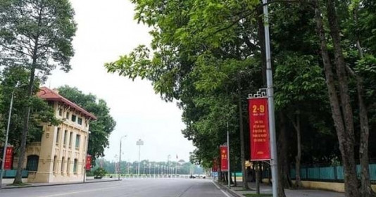 Con đường có phong thủy đẹp nhất Thủ đô 'xuyên' thẳng qua quảng trường nổi tiếng, mang tên nhân vật người Việt Nam tôn thờ