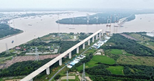 Tuyến cao tốc hơn 30.000 tỷ đồng đi qua Long An, TP. HCM, Đồng Nai: 21km giao với Quốc lộ 1 sẽ thông xe vào đầu năm 2025