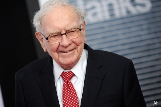 Huyền thoại Warren Buffett chính thức tiết lộ cổ phiếu bí mật được Berkshire Hathaway gom trong 2 quý liên tiếp, các trader cần chú ý