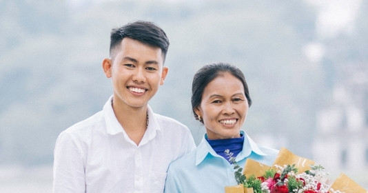 24 tuổi xây nhà 3 tỷ to nhất nhì làng tặng mẹ, YouTuber quê Thái Nguyên nói gì khi lọt Top 30 Under 30 châu Á của Forbes?