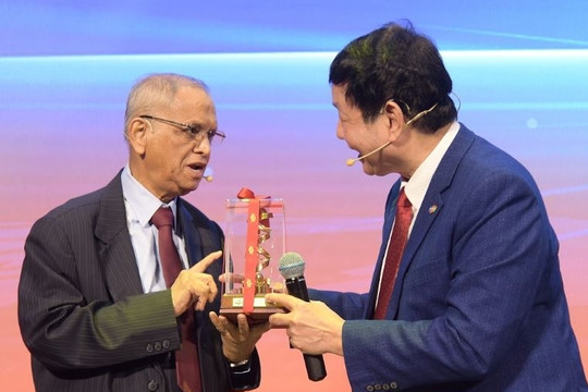 Chủ tịch Trương Gia Bình: Ấn Độ, Infosys đã truyền cảm hứng cho FPT