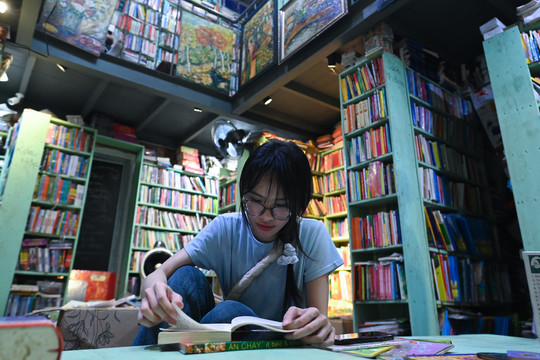 Bí mật tiệm sách lâu đời nhất ở phố Đinh Lễ