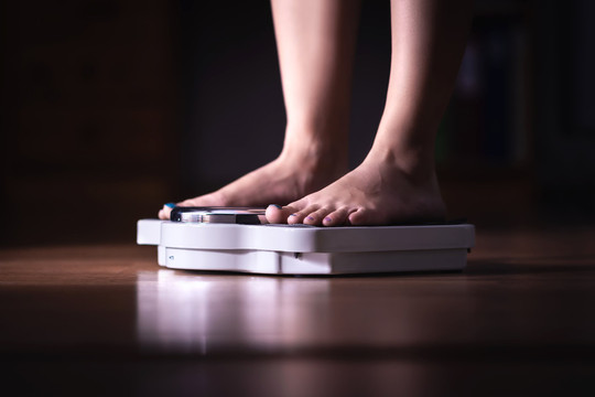 Nghiên cứu đột phá: Thừa cân, béo phì trở thành nguy cơ hàng đầu gây ra nhiều bệnh ung thư hơn!