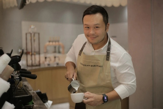 Từ một quán cà phê nhỏ, người đàn ông 35 tuổi tạo dựng nên thương hiệu quốc tế được định giá hơn 1 tỷ USD