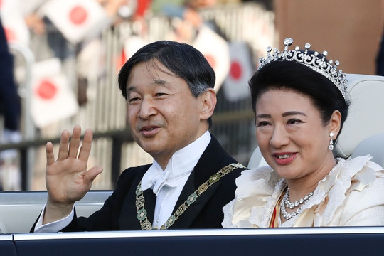 Người dân Nhật Bản ủng hộ nữ giới kế vị ngai vàng