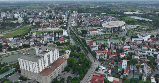 Giá đất tại huyện sắp lên quận của Hà Nội tăng 'phi mã', chuyên gia cảnh báo