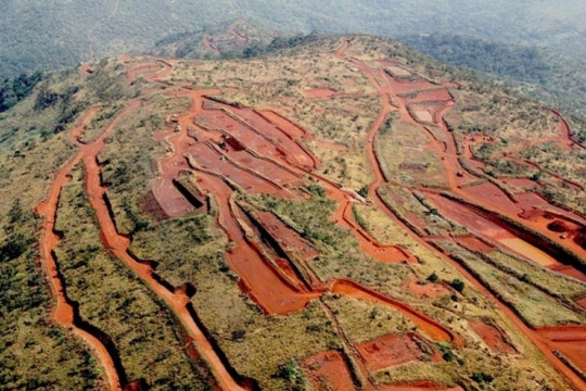 Mỏ ‘kho báu’ trữ lượng 2 tỷ tấn sắp đi vào hoạt động, hơn một nửa số đó sẽ được ‘rót’ về láng giềng Việt Nam