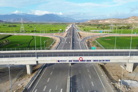 Hôm nay 28/5, bắt đầu thu phí cao tốc Cam Lâm – Vĩnh Hảo, từ 130.000 - 497.000 đồng/lượt