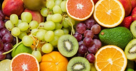 Nghe nói về loại trái cây là ‘kẻ thù’ của đường ruột, bác sĩ khuyên: Không muốn từ viêm ruột thành ung thư đại tràng, phải hạn chế ăn 4 loại trái cây này ngay