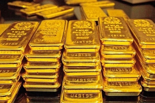 Chưa chính thức bán qua NHTMQD, giá vàng trong nước đã 'bốc hơi' 7 triệu đồng/lượng