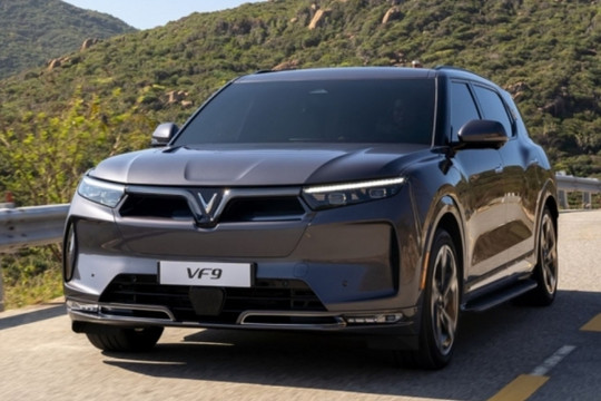 VinFast công bố chính sách đặc biệt cho dòng xe cao cấp VF 9, cam kết mua lại với bằng 78% giá ban đầu