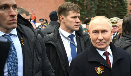 Nga tăng cường bảo vệ, đề nghị Tổng thống Putin mặc áo chống đạn
