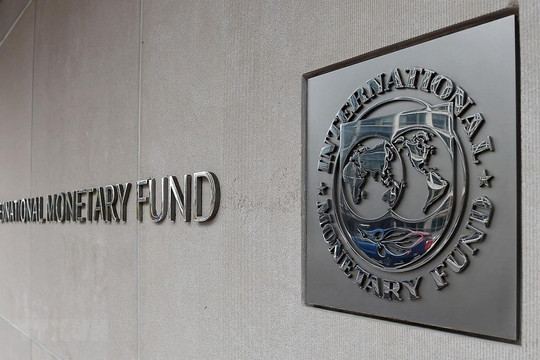IMF báo động Mỹ về thâm hụt tài chính