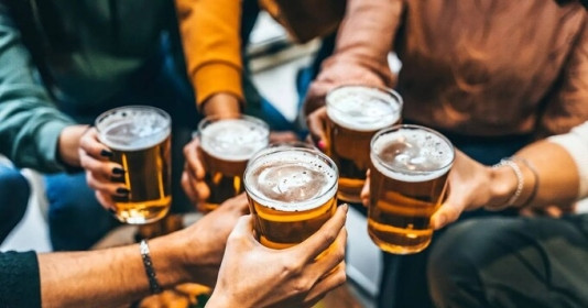 Giải mã mối liên hệ giữa rượu bia và ung thư