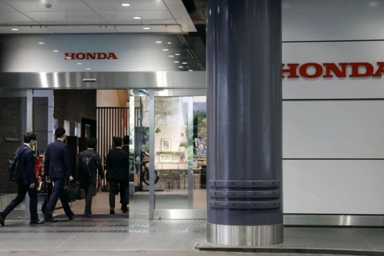 Ngành công nghiệp ô tô Nhật Bản rung chuyển: Sau Toyota đến Honda bị thanh tra trụ sở vì gian lận kiểm định an toàn, hàng loạt xe bị thu hồi
