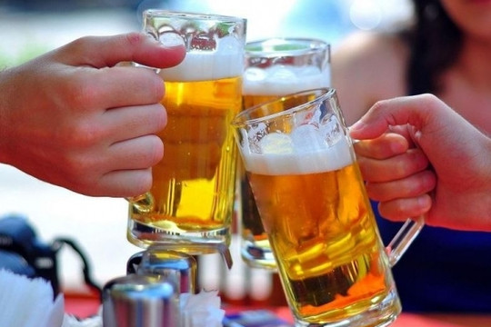 Rượu, bia, nước ngọt sẽ bị 'áp' mức thuế tiêu thụ đặc biệt lên tới 100%?