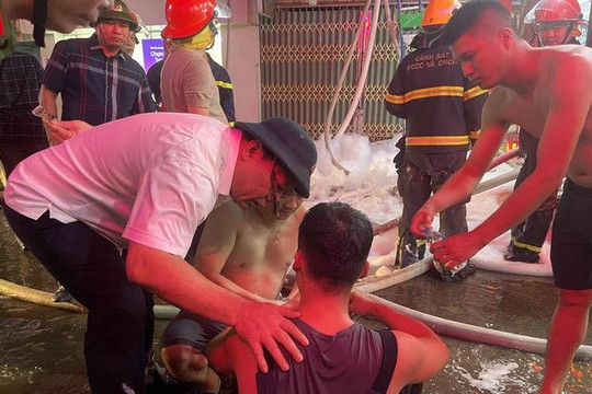 Hà Nội khẩn điều tra, làm rõ nguyên nhân vụ cháy tại phố Định Công Hạ