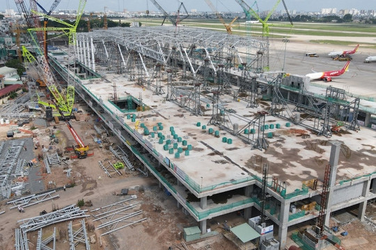Nhà ga T3 sân bay Tân Sơn Nhất xong phần thô, dự kiến khai thác dịp 30/4/2025