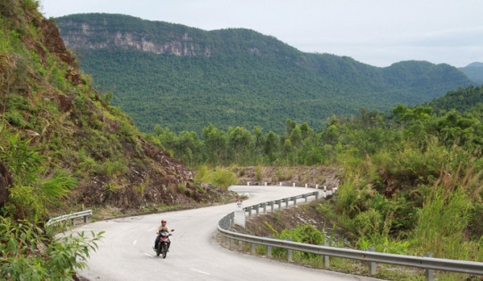 Điểm tên loạt cung đường mệnh danh là 'thiên đường' của các phượt thủ: Việt Nam góp mặt 1 tuyến đường được UNESCO công nhận là Di sản thế giới