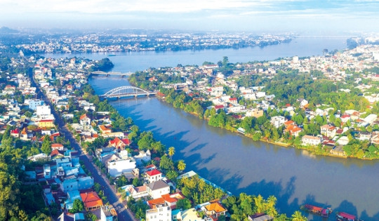 Dòng sông nội địa dài nhất Việt Nam, vùng lưu vực đóng góp tới 30% GDP cả nước