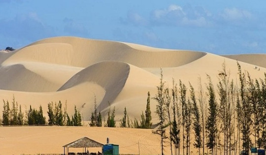 Tiềm năng của 'tiểu sa mạc Sahara' tại Việt Nam, nơi có sân bay nghìn tỷ đang xây dựng tạo 'đòn bẩy' phát triển kinh tế