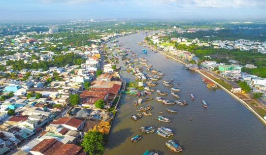 Đô thị cửa ngõ hạ lưu sông Mê Kông phát triển giao thông đường thủy với tuyến bus đa ngành