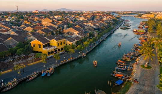 Thành phố được công nhận 'đẹp nhất Việt Nam' là đô thị loại III trực thuộc tỉnh có nhiều di sản văn hóa nhất nước