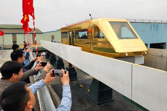Việt Nam sẽ có tuyến 'tàu điện dát vàng' nối 2 thành phố du lịch nổi tiếng?
