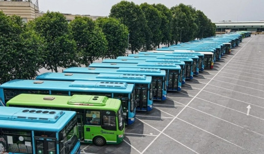 Hà Nội thông qua kế hoạch 'xoá sổ' hệ thống xe bus hiện tại