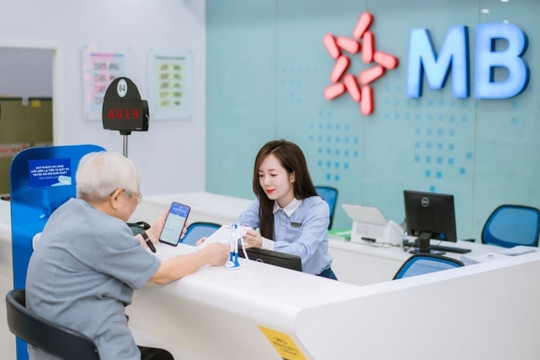 Gửi 100 triệu đồng tại MBBank, sau 1 năm nhận về bao nhiêu?