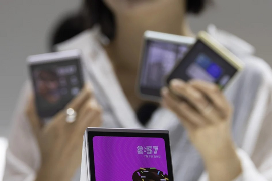 Samsung, Xiaomi hâm nóng thị trường smartphone gập Trung Quốc