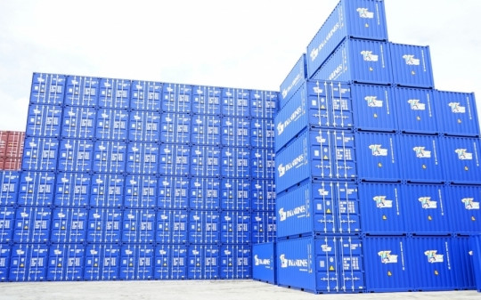 Hòa Phát (HPG) bàn giao 350 vỏ container cho đơn vị vận tải container hàng đầu Việt Nam