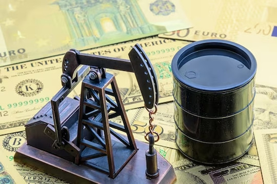 Giá xăng dầu hôm nay 24/7: phục hồi