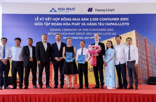 Hòa Phát (HPG) cung cấp 2.000 container 'Made in Vietnam' cho công ty vận tải hàng đầu thế giới