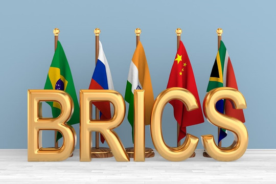 Đồng USD có thể bị 'giáng đòn' trực diện nếu quốc gia châu Âu này gia nhập BRICS, chiến dịch phi USD hóa thậm chí sẽ lên 'tầm cao' mới?