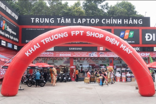 FPT Shop mở chuỗi bán tivi, điều hoà, tủ lạnh cạnh tranh Điện máy xanh