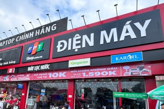 Hé lộ lý do FPT Shop rầm rộ khai trương chuỗi điện máy trong khi Thế Giới Di Động (MWG) liên tục cắt giảm