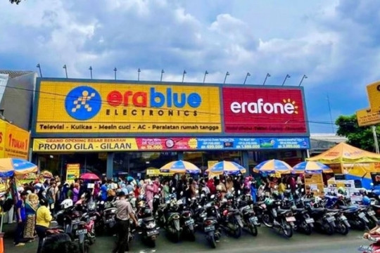 Chủ tịch Nguyễn Đức Tài vừa phát hiện ra một 'đại dương xanh', cơ hội bất ngờ để EraBlue vững chân tại Indonesia