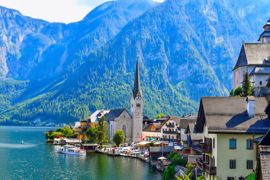 Ngắm Hallstatt - làng cổ ven hồ được mệnh danh đẹp nhất thế giới