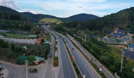 Bổ sung quy hoạch thêm 2 tuyến cao tốc mới kéo dài cao tốc Bắc - Nam, kết nối trực tiếp với nước bạn Lào