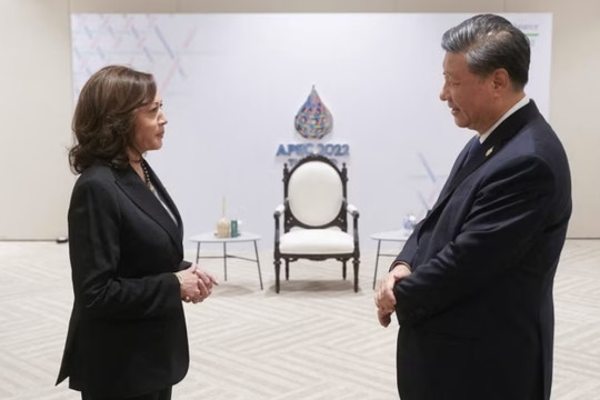 Nước Mỹ chọn ông Trump hay bà Harris, Trung Quốc đều "đau đầu"