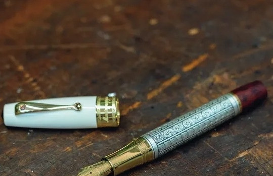 Những chiếc bút máy Montegrappa có giá 'trên trời' được sản xuất như thế nào?